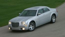 Chrysler 300C Sedan - widok z przodu