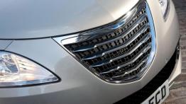 Chrysler Ypsilon - grill