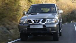 Nissan Terrano - widok z przodu