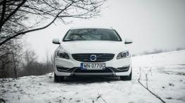 Volvo V60 2.4 D6 Plug-in Hybrid - galeria redakcyjna - widok z przodu