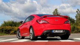 Hyundai Genesis Coupe Facelifting 3.8 V6 347KM - galeria redakcyjna - widok z tyłu