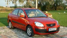 Kia Rio II Sedan 1.4 i 16V 97KM - galeria redakcyjna - widok z przodu