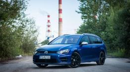 Volkswagen Golf R Variant - galeria redakcyjna - widok z przodu