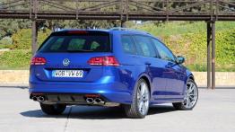 Volkswagen Golf VII R Variant - galeria redakcyjna - widok z tyłu