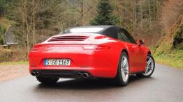 Porsche 911 991 Carrera 4S Cabrio 3.8 400KM - galeria redakcyjna - widok z tyłu