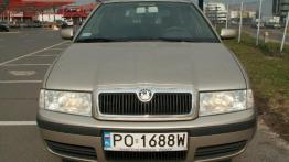 Skoda Octavia Tour 1.9 TDI  08.06.2006 - galeria redakcyjna - widok z przodu