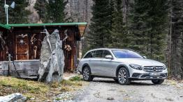 Mercedes klasy E All-Terrain - uterenowiona limuzyna