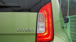 Skoda Citigo 1.0 75 KM - galeria redakcyjna - prawy tylny reflektor - włączony