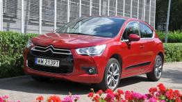 Citroen DS4 Hatchback 5d 1.6 THP 156KM - galeria redakcyjna - widok z przodu