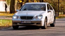 Mercedes Klasa C 200 Kompressor - galeria redakcyjna - widok z przodu