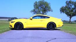 Ford Mustang VI Coupe GT 5.0 V8 421KM - galeria redakcyjna - lewy bok