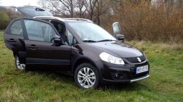 Suzuki SX4 Hatchback Facelifting 1.6 VVT 120KM - galeria redakcyjna - prawy bok