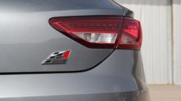 Seat Leon III SC Cupra 265KM - galeria redakcyjna - prawy tylny reflektor - wyłączony