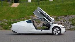 Volkswagen XL1 0.8 TDI Hybrid 69KM - galeria redakcyjna - prawy bok