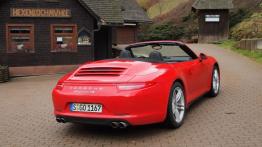 Porsche 911 991 Carrera 4S Cabrio 3.8 400KM - galeria redakcyjna - widok z tyłu