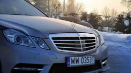 Mercedes Klasa E W212 Limuzyna 500 BlueEFFICIENCY 408KM - galeria redakcyjna - przód - inne ujęcie