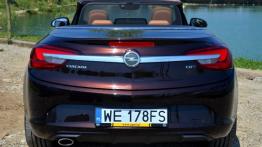 Opel Cascada 2.0 BiTurbo CDTI ecoFLEX 195KM - galeria redakcyjna - widok z tyłu