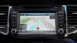 Kia Carens IV - galeria redakcyjna - nawigacja gps