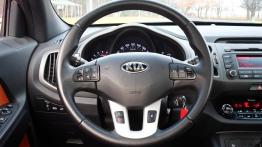 Kia Sportage III 2.0 CRDi 184KM - galeria redakcyjna - kierownica