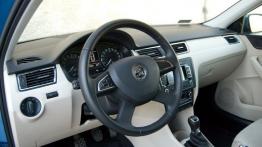 Skoda Rapid Liftback 1.6 TDI 105KM - galeria redakcyjna - kierownica