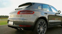 Porsche Macan - galeria redakcyjna - prawy tylny reflektor - wyłączony