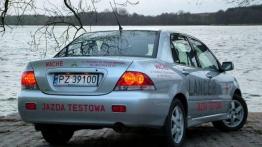 Mitsubishi Lancer 1.6 Comfort Plus - widok z tyłu