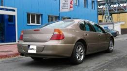 Chrysler 300M - widok z tyłu