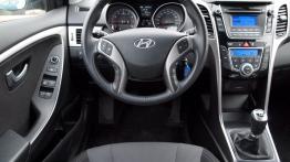 Hyundai i30 II Wagon 1.6 GDI 135KM - galeria redakcyjna - kokpit