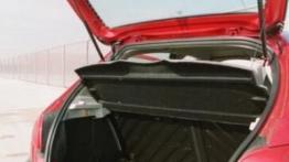 Peugeot 206 XT 1.4 16V (88 KM) - tył - bagażnik otwarty