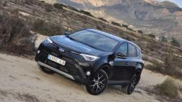 Toyota RAV4 (2016) - galeria redakcyjna - widok z przodu