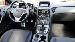 Hyundai Genesis Coupe Facelifting 3.8 V6 347KM - galeria redakcyjna - pełny panel przedni