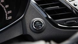 Ford Fiesta VII 5d Facelifting 1.0 EcoBoost 100KM - galeria redakcyjna - przycisk do uruchamiania si