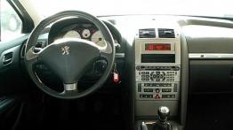 Peugeot 407 2.0 HDI Sport - kokpit