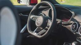 Audi TT Roadster - galeria redakcyjna - widok ogólny wnętrza z przodu