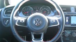 Volkswagen Golf VII GTI 5d 2.0 TSI - galeria redakcyjna - kierownica