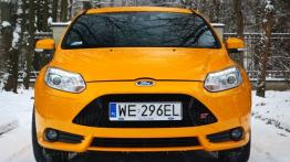 Ford Focus III Hatchback 5d 2.0 EcoBoost 250KM - galeria redakcyjna - widok z przodu