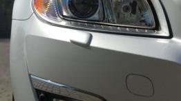 Volvo V70 III Facelifting 2.0 D4 - galeria redakcyjna - prawy przedni reflektor - wyłączony