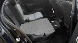 Nissan Micra IV Hatchback 5d  KM - galeria redakcyjna - tylna kanapa złożona, widok z boku