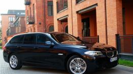 BMW Seria 5 F10-F11 Touring 520d 184KM - galeria redakcyjna - prawy bok