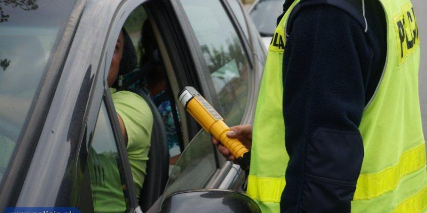 Łapówką dla policjantów miał być... samochód zatrzymanego Ukraińca