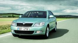 Skoda Octavia II Hatchback Facelifting - widok z przodu