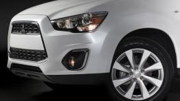 Mitsubishi Outlander Sport Facelifting - przód - inne ujęcie