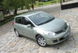 Nissan Tiida Hatchback Facelifting