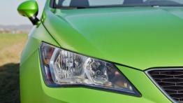 Seat Ibiza V SportCoupe Facelifting - prawy przedni reflektor - wyłączony