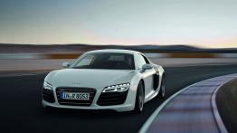 Audi R8 V10 Facelifting - widok z przodu