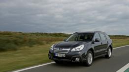 Subaru Outback IV Facelifting - widok z przodu