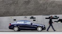 Mercedes C 250 CDI W204 sedan Facelifting - prawy bok