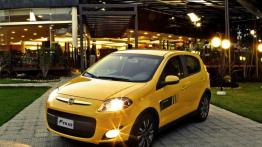 Fiat Palio 1.6 Sporting - widok z przodu