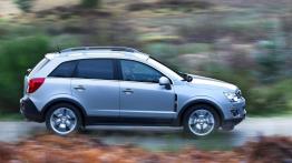 Opel Antara Facelifting - prawy bok