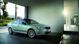 Skoda Octavia II Hatchback Facelifting - prawy bok